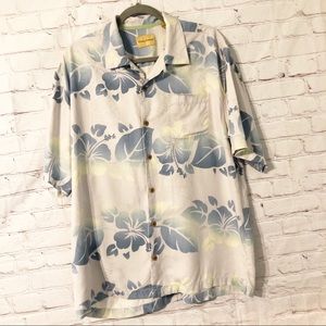 Tommy Bahamas Silk Button Up Large